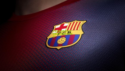 八星连珠终铸传奇 梅西重返巴黎加冕金球荣耀