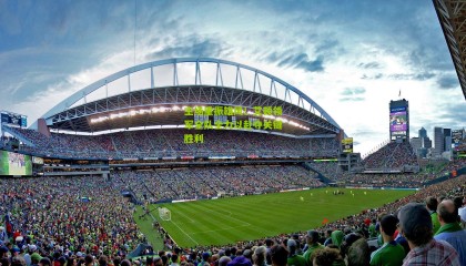 主场重振雄风！艾顿领军全队全力以赴夺关键胜利